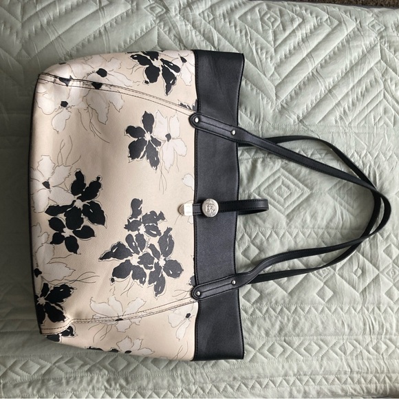 Chaps Handbags - Chaps Floral Black and Cream Tote Bag